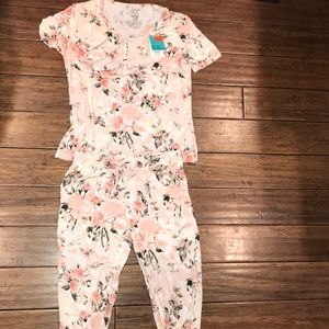 NWT POSH PEANUT button down pajama set 💓